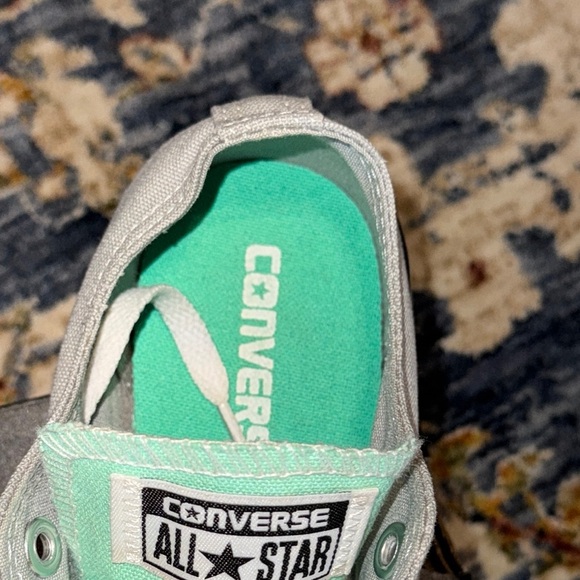 💥Converse Chuck Taylor Women’s Gray All Star Sneakers Shoes PEACE OUT ✌️ - Picture 9 of 15